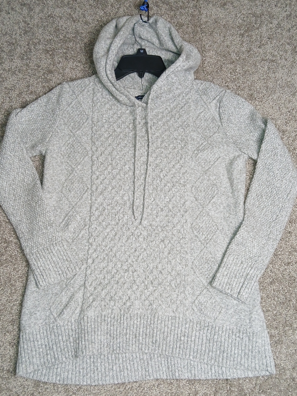 American Eagle Outfitters Light Gray Cable Knit Hoodie Sweater for Women - Small